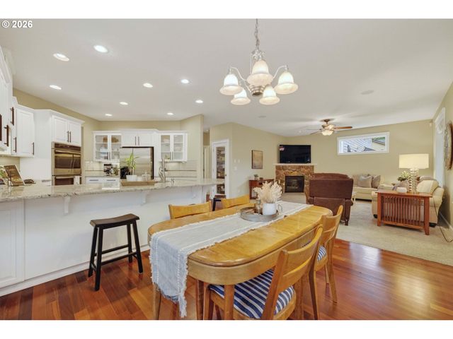 301 Nw 152ND St, Vancouver, WA 98685