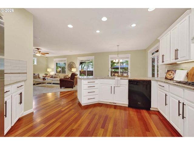 301 Nw 152ND St, Vancouver, WA 98685