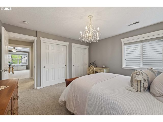 301 Nw 152ND St, Vancouver, WA 98685