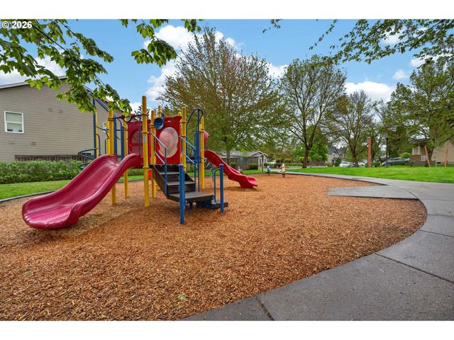 301 Nw 152ND St, Vancouver, WA 98685