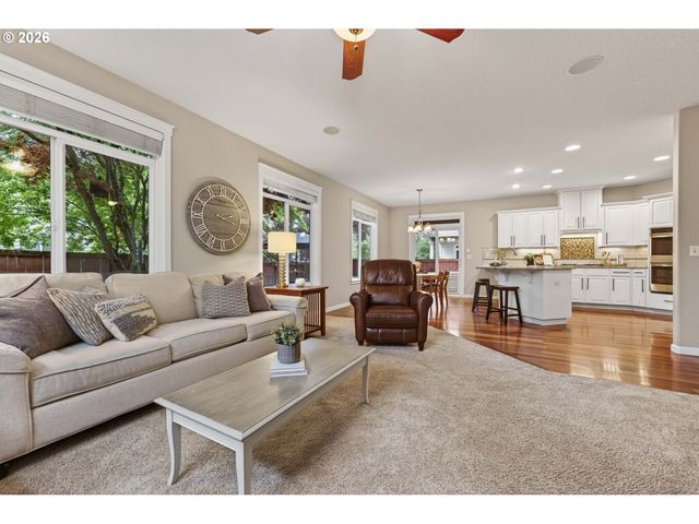 301 Nw 152ND St, Vancouver, WA 98685