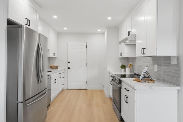 409 Puerto Place, Hayward, CA 94541