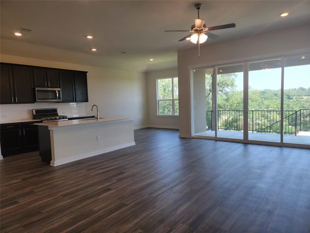 2040 Centerline LN, Georgetown, TX 78628