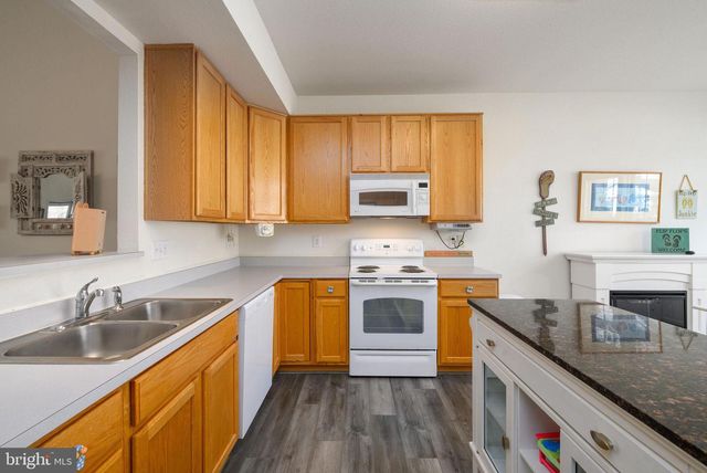 9 BLUE STREAM LN, Millville, DE 19967