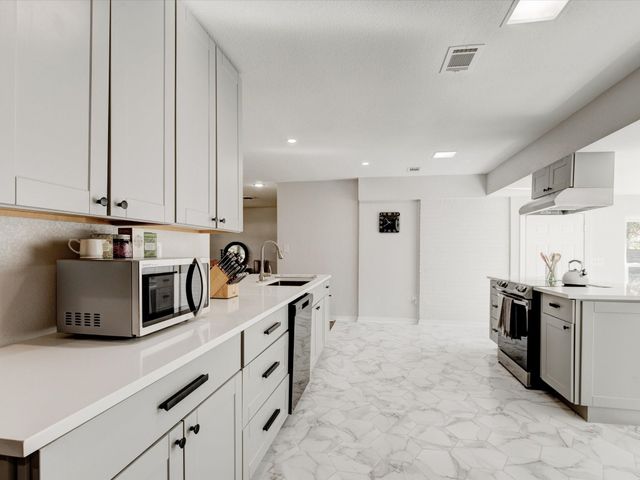 3511 Corto Avenue, Fort Worth, TX 76109