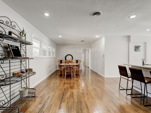 3511 Corto Avenue, Fort Worth, TX 76109