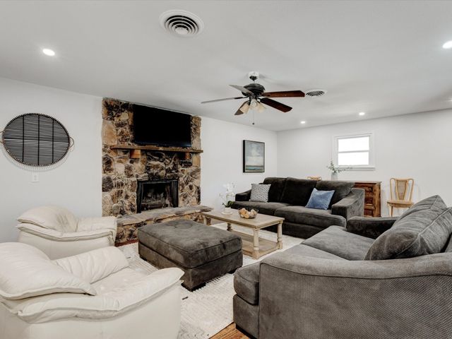 3511 Corto Avenue, Fort Worth, TX 76109