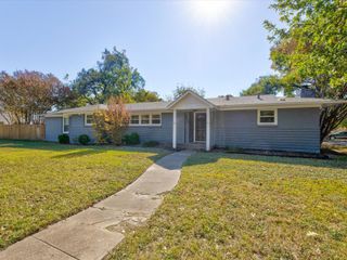 3511 Corto Avenue, Fort Worth, TX 76109