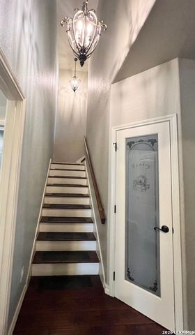 166 Big Oak Dr, Adkins, TX 78101