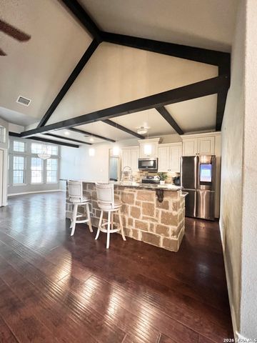 166 Big Oak Dr, Adkins, TX 78101