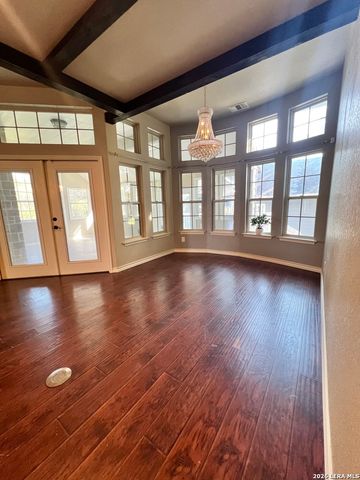 166 Big Oak Dr, Adkins, TX 78101