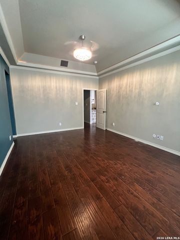 166 Big Oak Dr, Adkins, TX 78101