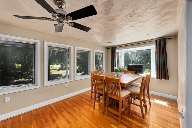 37 Riverdale Ave, Haverhill, MA 01835