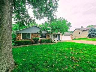 114 Cedar Ridge Court, Weldon Spring, MO 63304