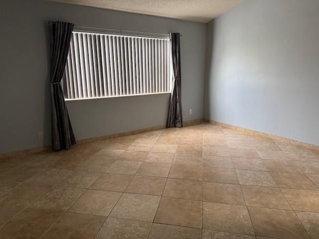 5861 N Plum Bay Parkway, Tamarac, FL 33321