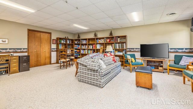 5006 Tall Pines Road, Florence T-wi, WI 54121