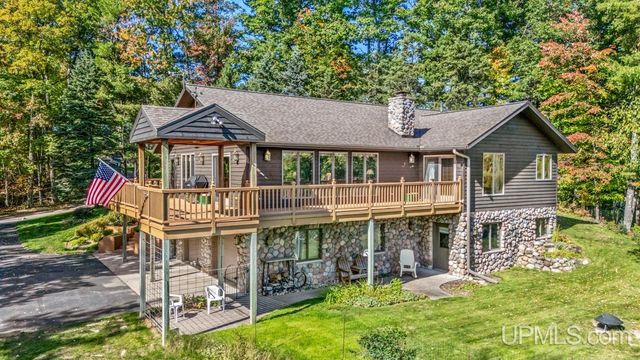 5006 Tall Pines Road, Florence T-wi, WI 54121
