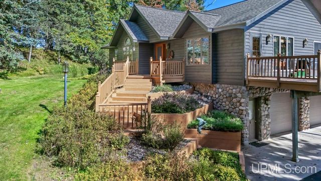 5006 Tall Pines Road, Florence T-wi, WI 54121
