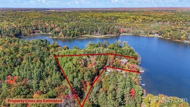 5006 Tall Pines Road, Florence T-wi, WI 54121