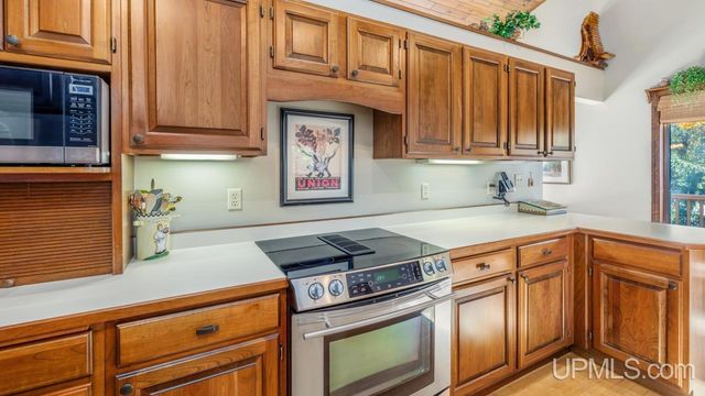 5006 Tall Pines Road, Florence T-wi, WI 54121