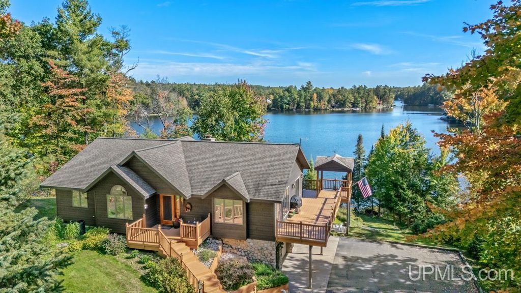 5006 Tall Pines Road, Florence T-wi, WI 54121