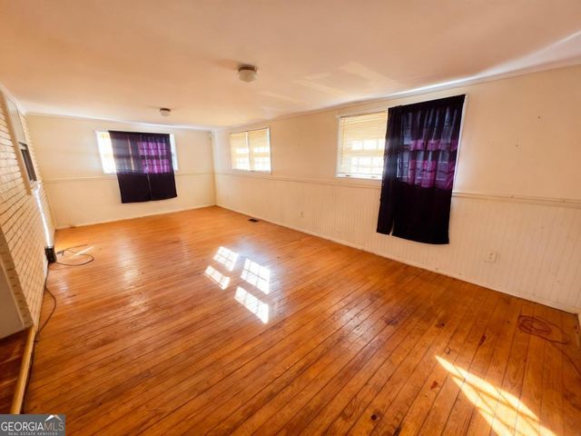 703 S West Street, Greensboro, GA 30642