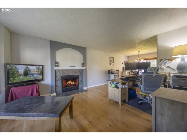 92702 FERN HILL Rd, Astoria, OR 97103