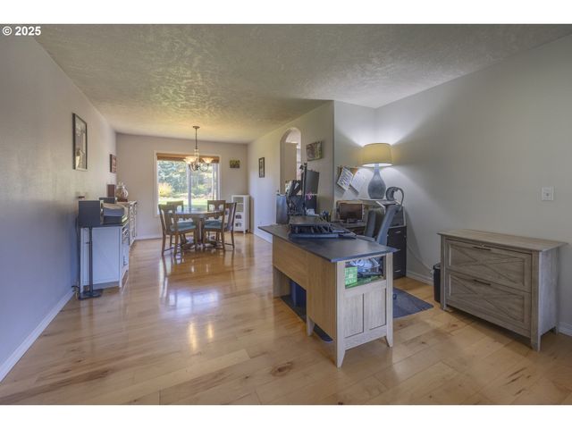 92702 FERN HILL Rd, Astoria, OR 97103