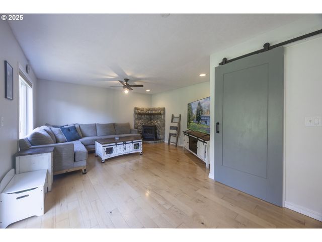 92702 FERN HILL Rd, Astoria, OR 97103