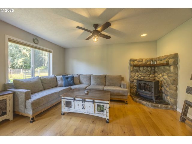 92702 FERN HILL Rd, Astoria, OR 97103