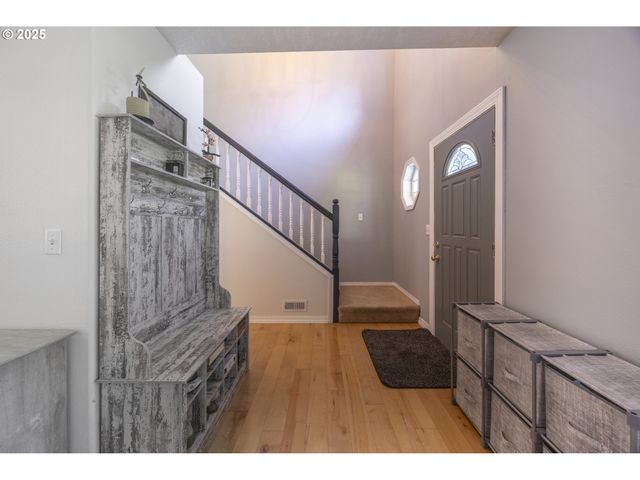 92702 FERN HILL Rd, Astoria, OR 97103