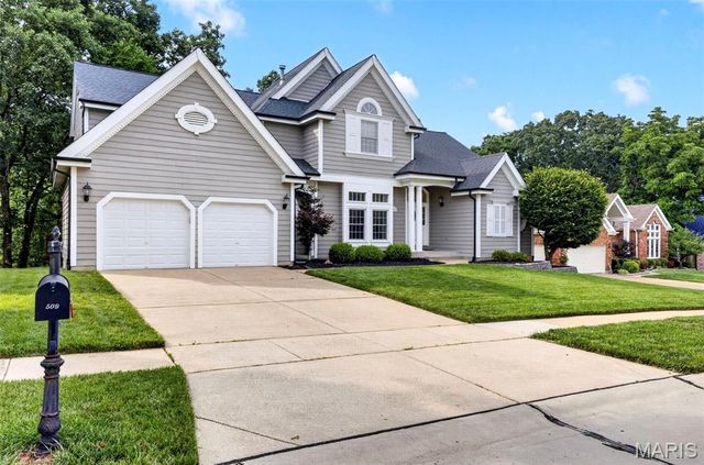 509 Autumn Bluff Drive, Ellisville, MO 63021