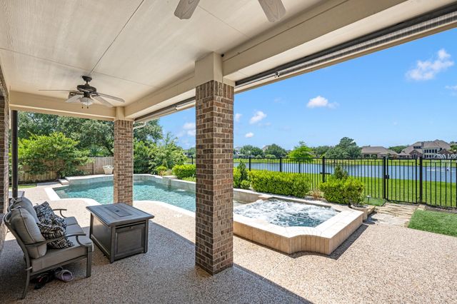 11415 Stonecreek Bend Lane, Cypress, TX 77433