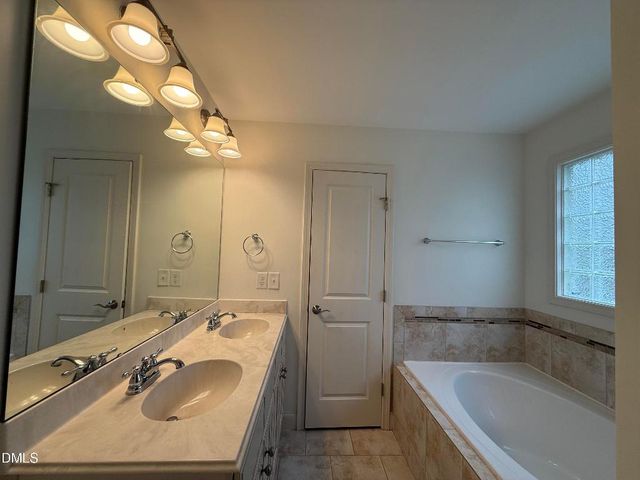 1100 Shasta Daisy Drive, Wake Forest, NC 27587