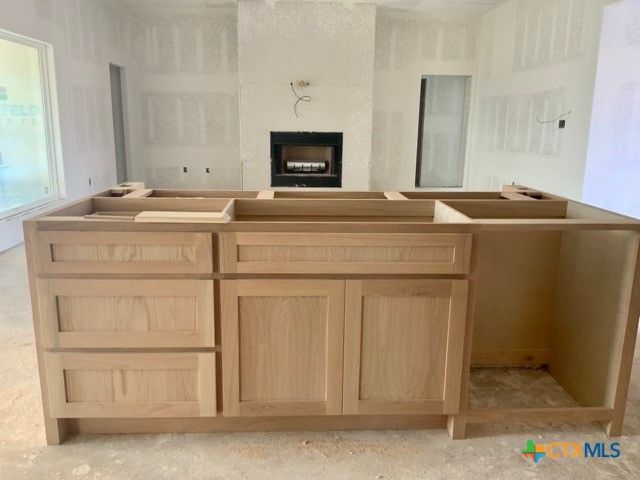 1424 Four Sixes Ranch Road, Salado, TX 76571