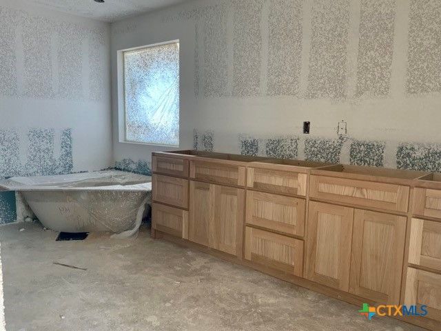 1424 Four Sixes Ranch Road, Salado, TX 76571