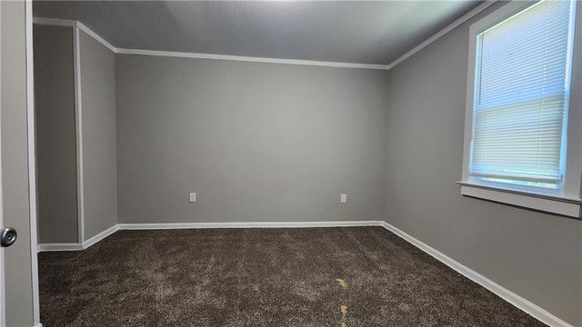 1108 S Harris Avenue, Independence, MO 64054