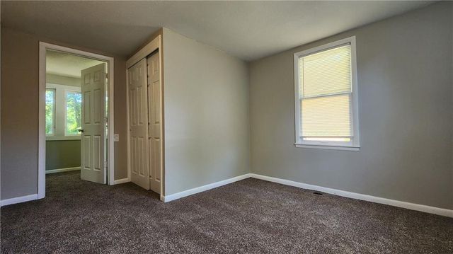 1108 S Harris Avenue, Independence, MO 64054
