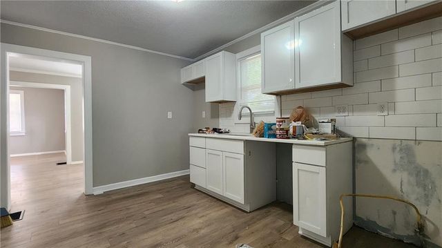 1108 S Harris Avenue, Independence, MO 64054