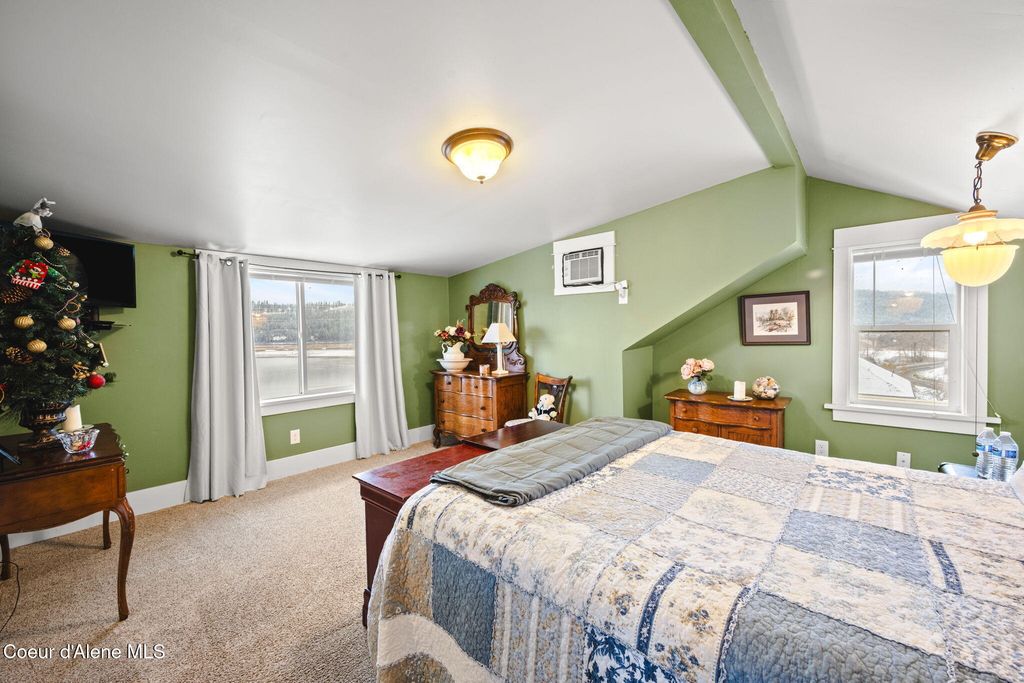 114 N COEUR D ALENE AVE, Harrison, ID 83833 photo 49