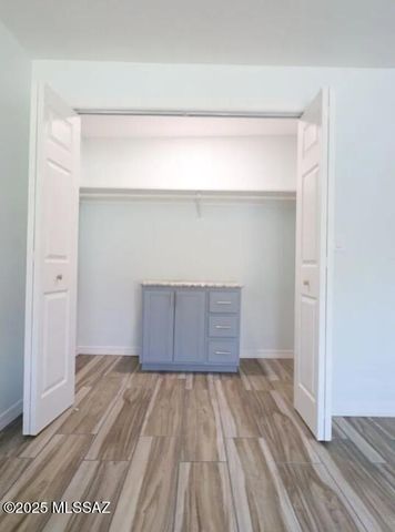 202 W Laguna Street, Tucson, AZ 85705