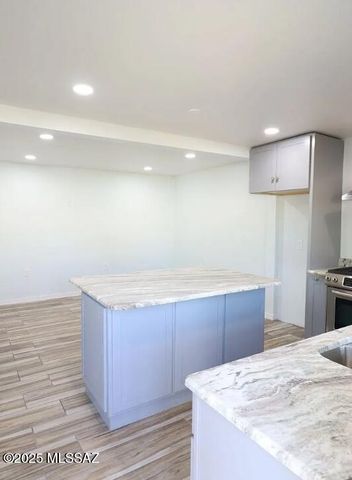 202 W Laguna Street, Tucson, AZ 85705