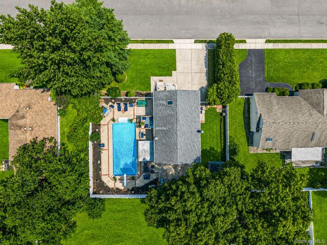 12 Fannie Drive, Farmingville, NY 11738