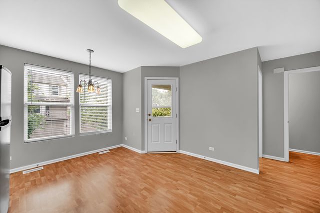 645 Conservatory Lane, Aurora, IL 60502