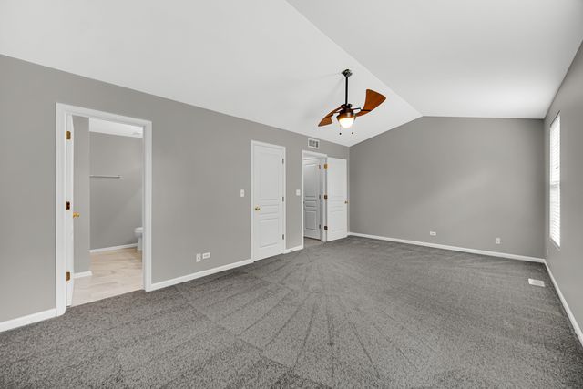 645 Conservatory Lane, Aurora, IL 60502