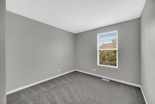 645 Conservatory Lane, Aurora, IL 60502