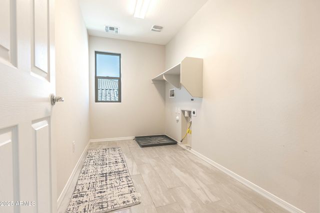 19801 W BADGETT Lane, Litchfield Park, AZ 85340