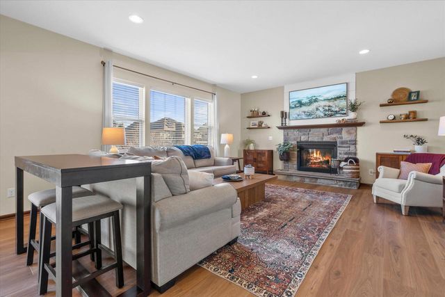 3552 Olde Howell ROAD, Waukesha, WI 53188