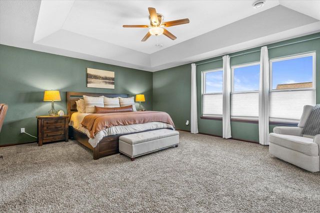 3552 Olde Howell ROAD, Waukesha, WI 53188