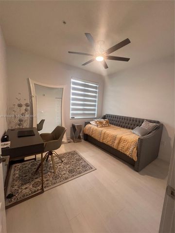 4670 NW 84th Ave 32, Doral, FL 33166
